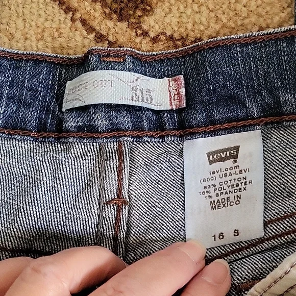 Vintage Levi 515 bootcut jeans - Picture 3 of 3